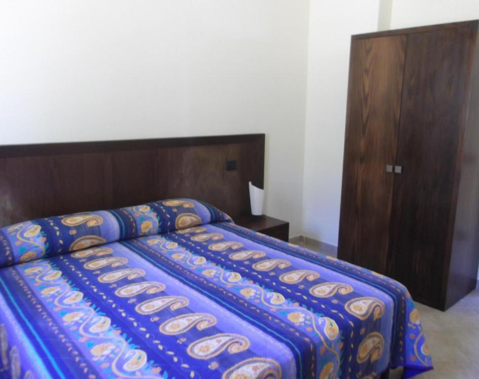 Red Hotel Sant'Elia Сант'Агата-ди-Милите Номер фото